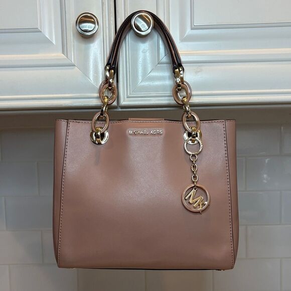 Michael Kors Bag Purse Handbag Leather Cynthia Pink Chain Satchel Pocketbook - Picture 1 of 16